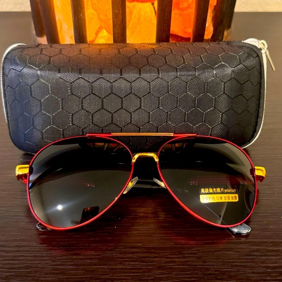 New Aviator Sunglasses - Picture 1 of 4